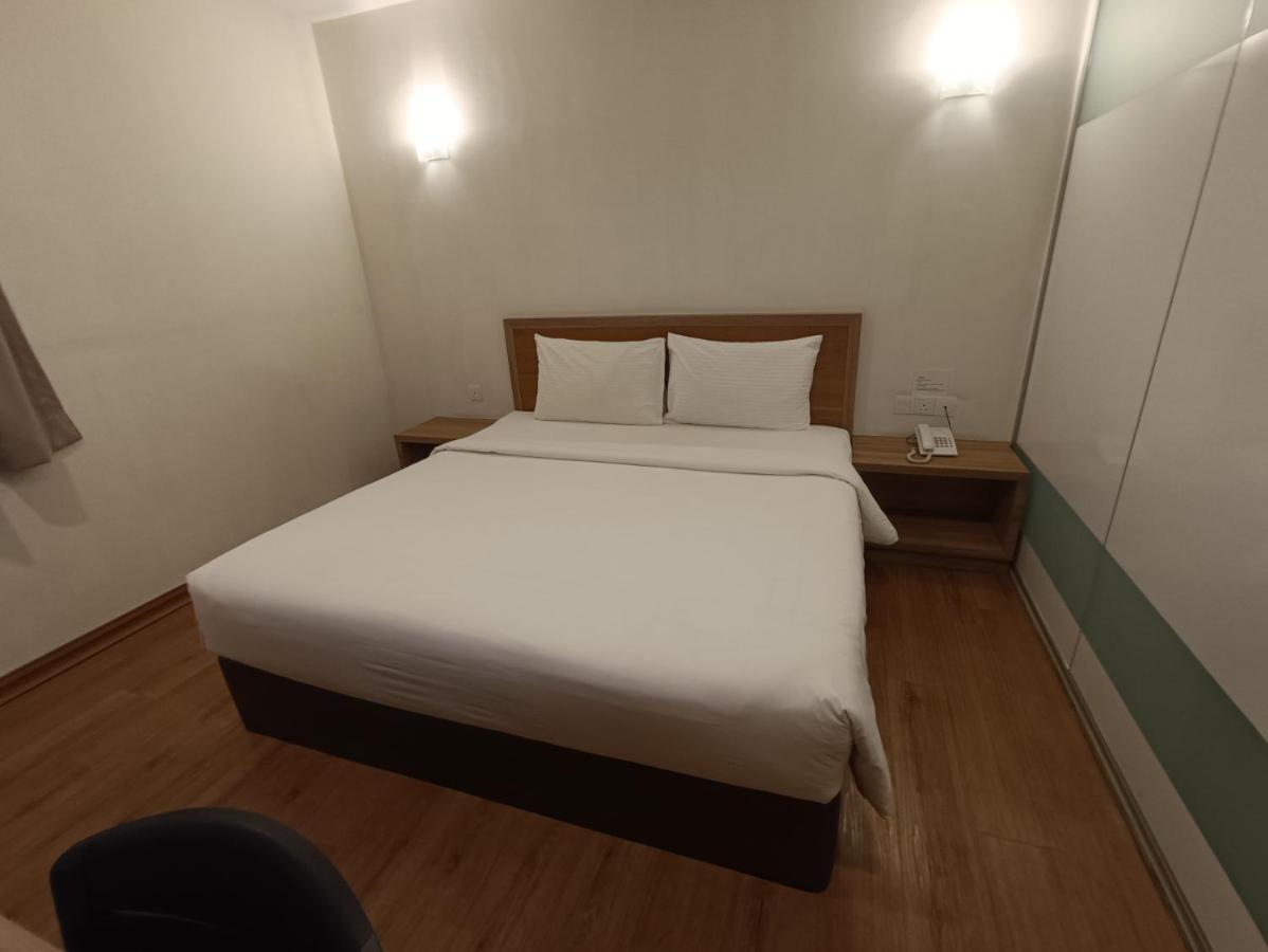 Greencity Hotel Sungai Petani Kültér fotó