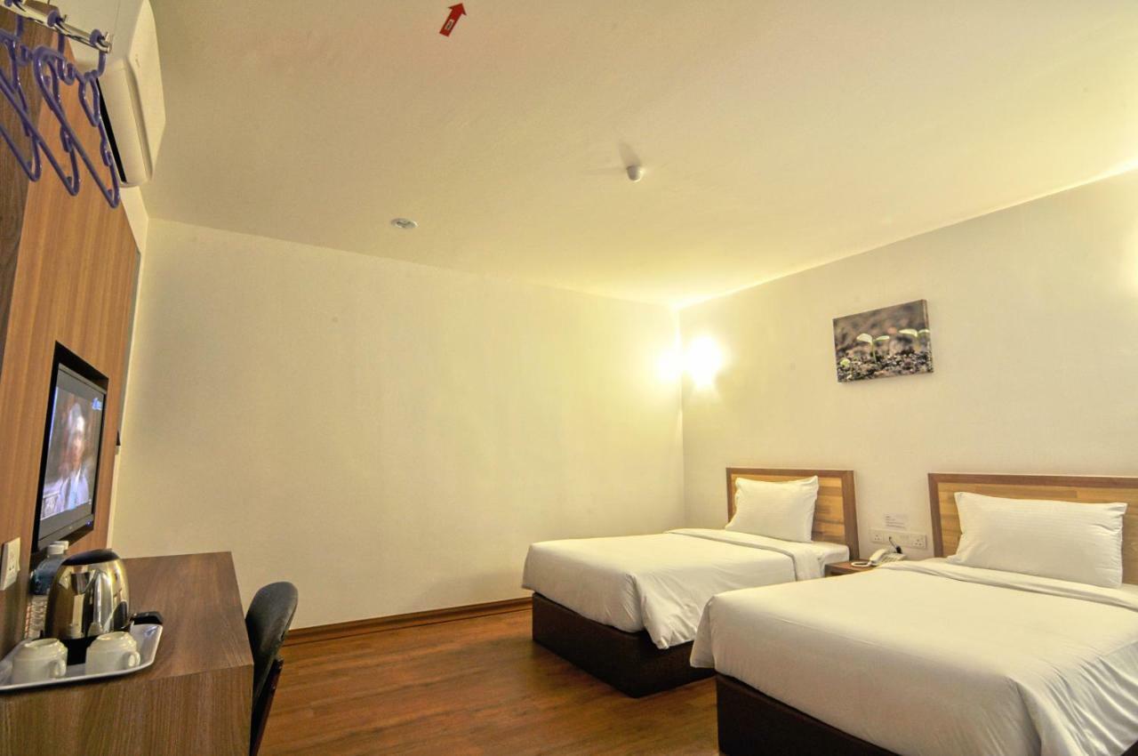 Greencity Hotel Sungai Petani Kültér fotó